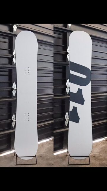 26-27
来期モデル

BALANCE

来期は芯材を軽量ウッドコアに変更しました。プレス時のスタイルがキープしやすく、ウェストも若干細いのでカービングのキレも良く高速ランも楽しい1本に
サイズによりカラーが違います。

011のホームページから来期モデルカタログをダウンロードできます。よろしくお願い致します。

#011artistic 
#来期モデル
#スノーボード
#キャンバー
#グラトリ